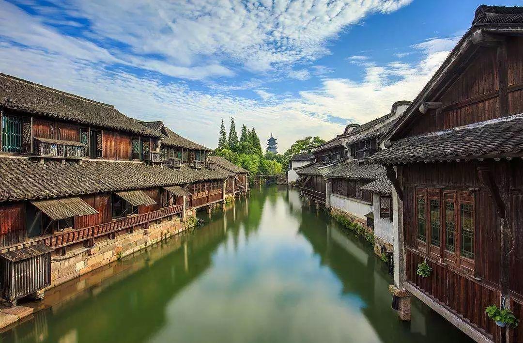 逃离违建房屋9